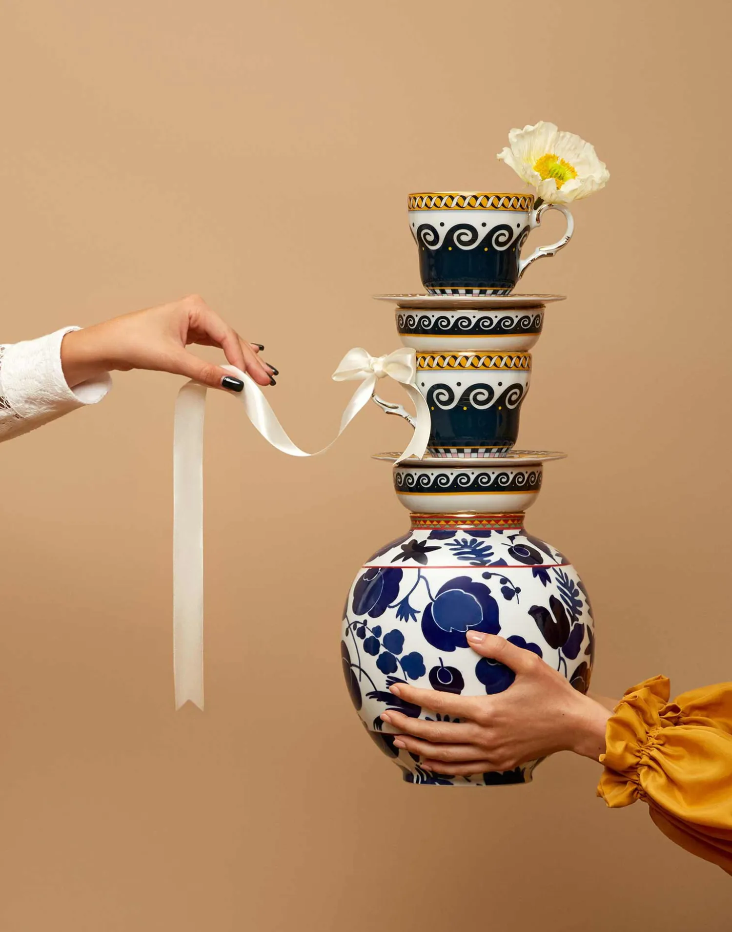 La DoubleJ Set Da Te E Caffe|Tavola<Big Mama Cup And SaucerOdysseus in Porcelain