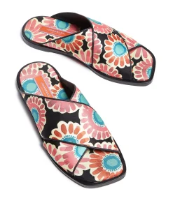 La DoubleJ Scarpe|Accessories<Criss-Cross SandalsCrazy Daisy Black in Twill