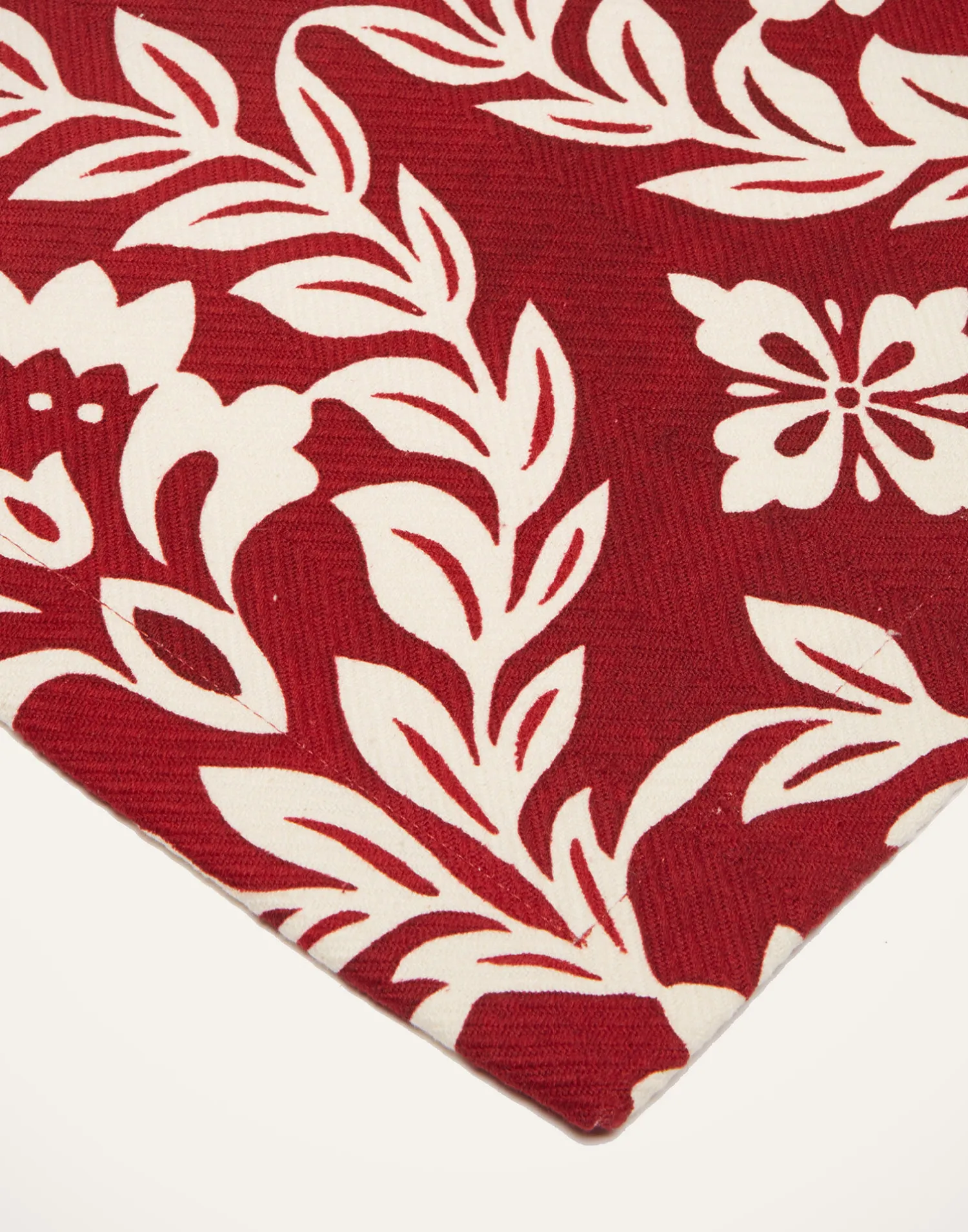 La DoubleJ Runner E Tovagliette|Tessili<Herringbone RunnerGarland Bordeaux in Cotton Chevron