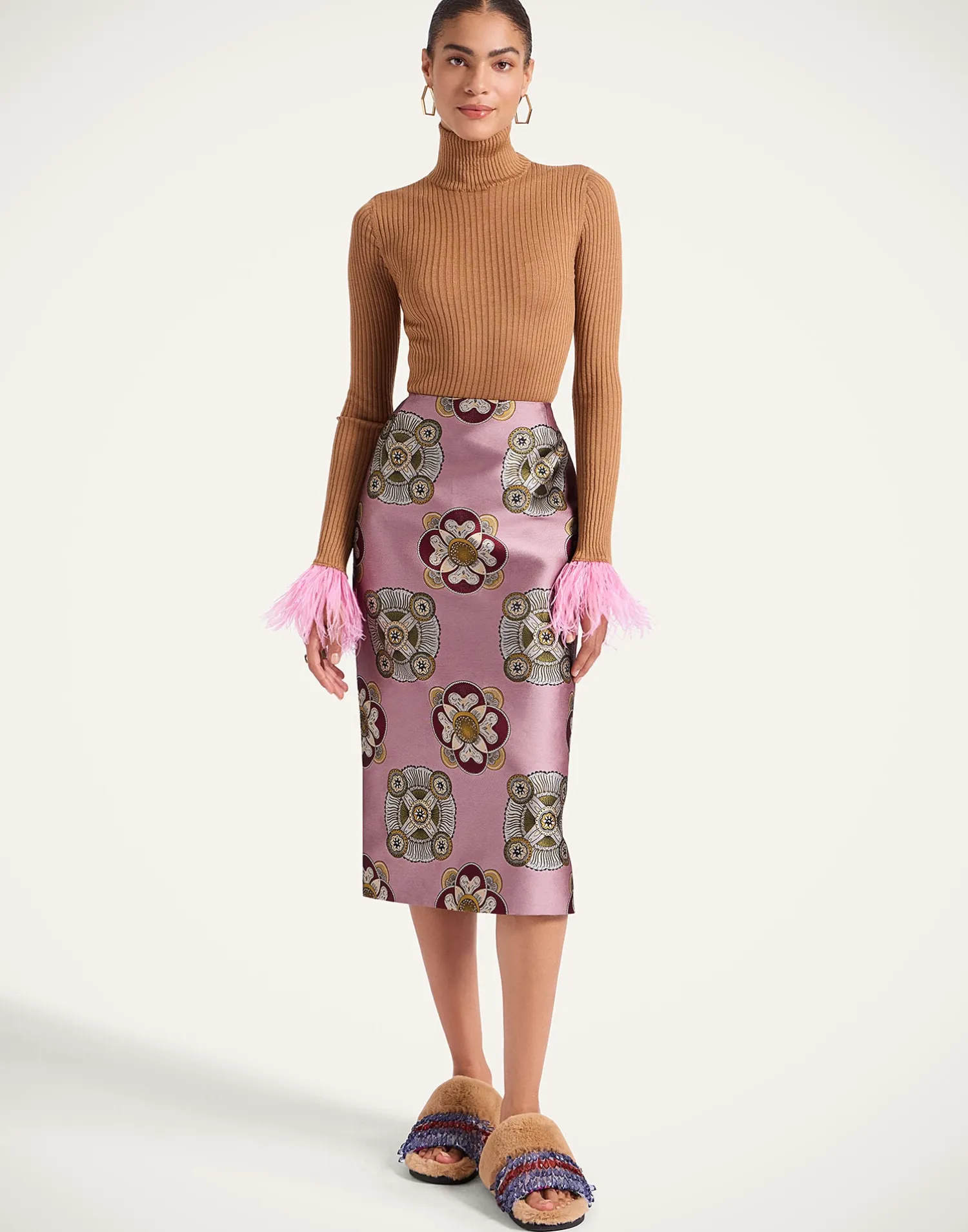 La DoubleJ Party Dressing<High Kick TopCamel in Ribbed Silk Cashmere With Feathers