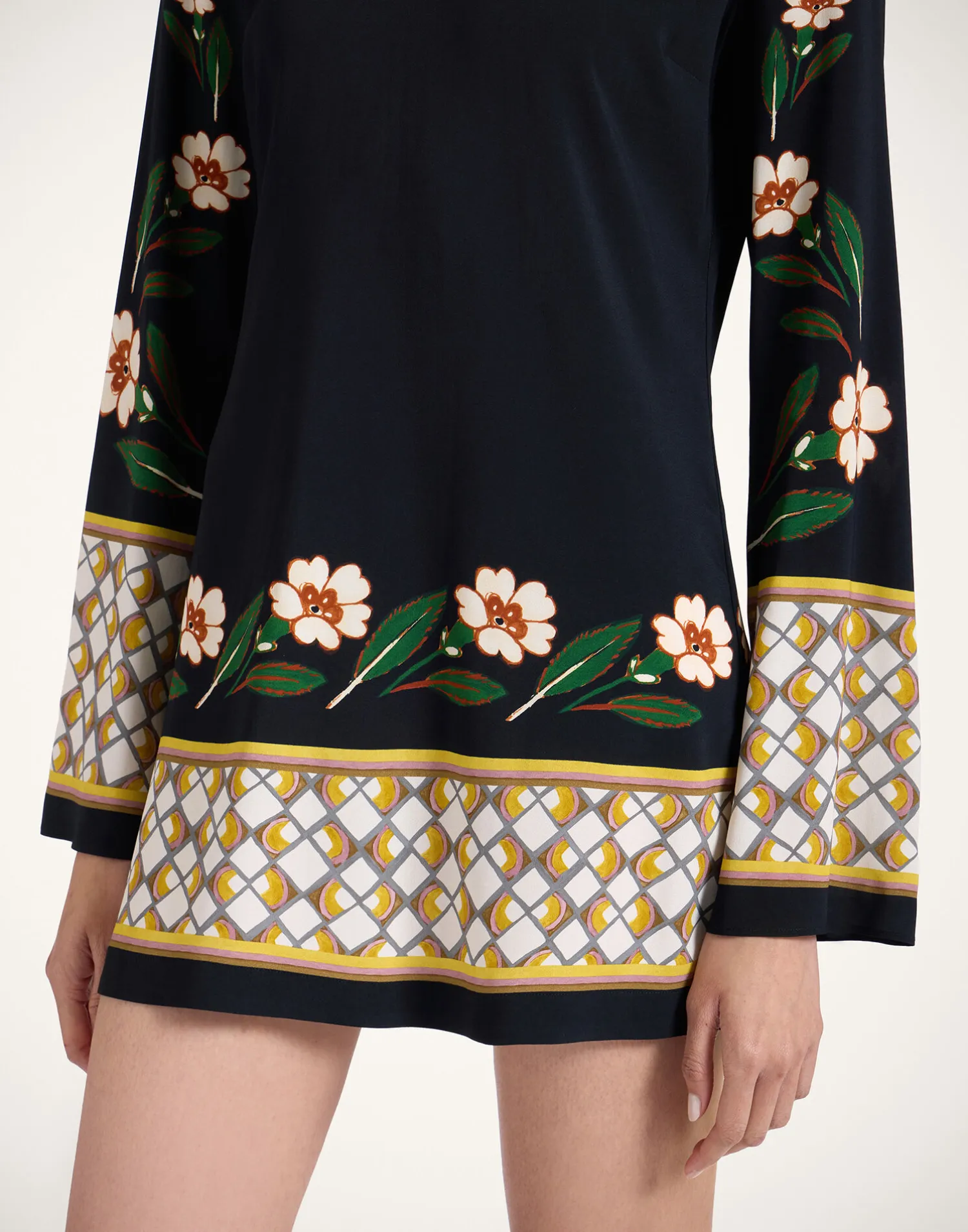 La DoubleJ Vestiti<Mini Supreme Swing DressDazed Placée Black in Sable