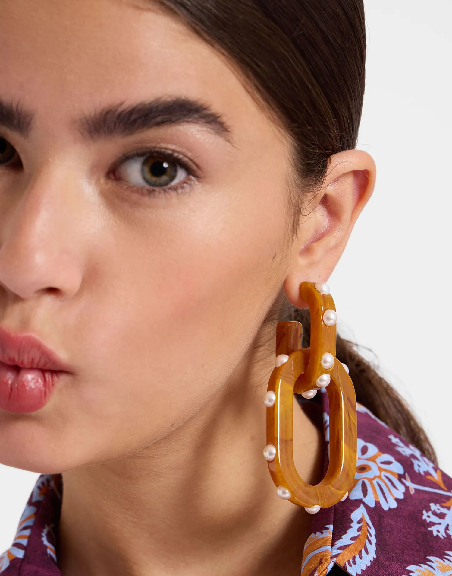 La DoubleJ Bijoux|Accessories<Nefertiti Double EarringsSolid Rust in Acrylic Resin