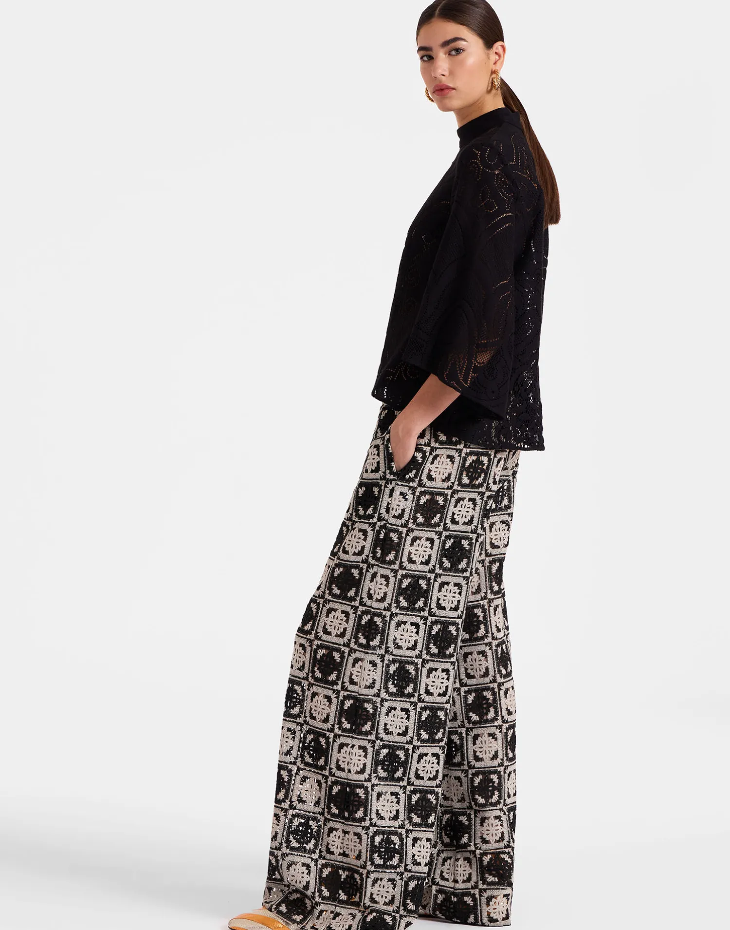 La DoubleJ Pantaloni E Shorts<Palazzo PantsMini Tiles Black in Macramé