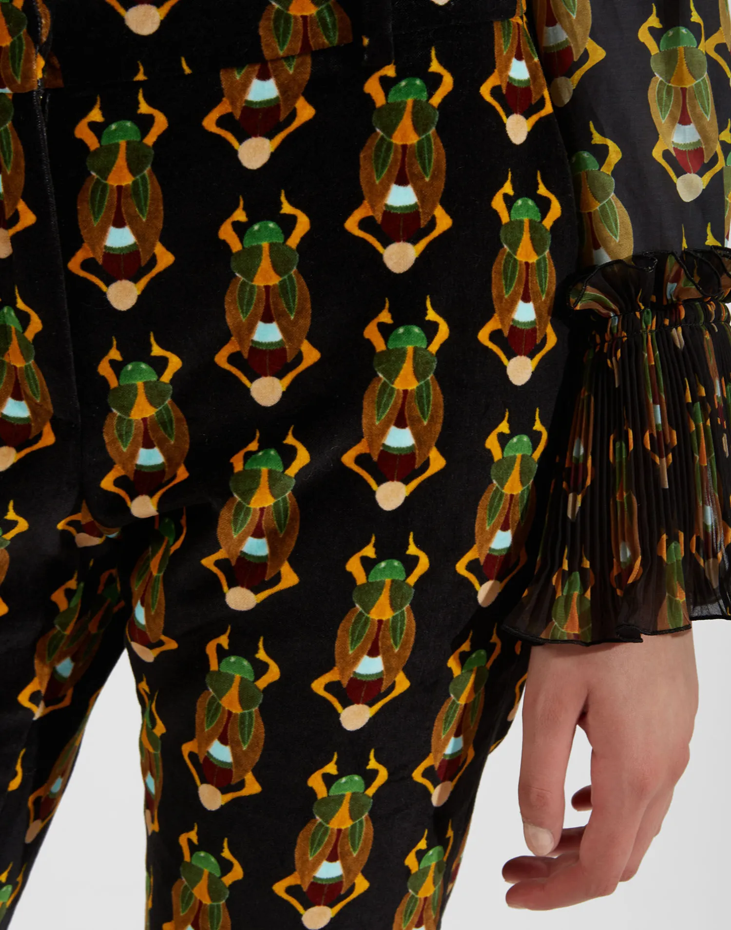 La DoubleJ Pantaloni E Shorts<24/7 PantsScarab Black in Cotton Velvet