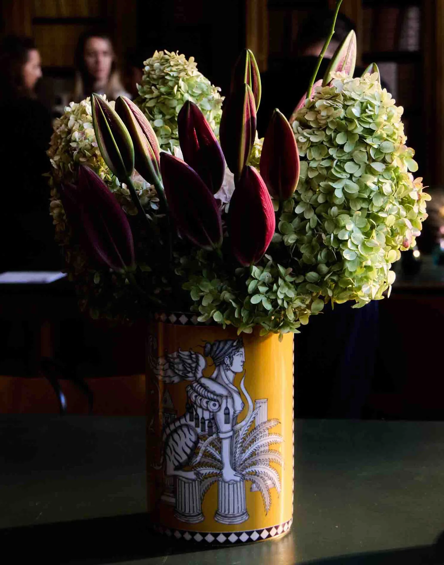 La DoubleJ Vasi|Home Décor<Pillar VaseThe Sphynx Saffron in Porcelain