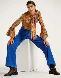 La DoubleJ Pantaloni E Shorts<The Flare PantsSolid Light Blue in Velvet Corduroy