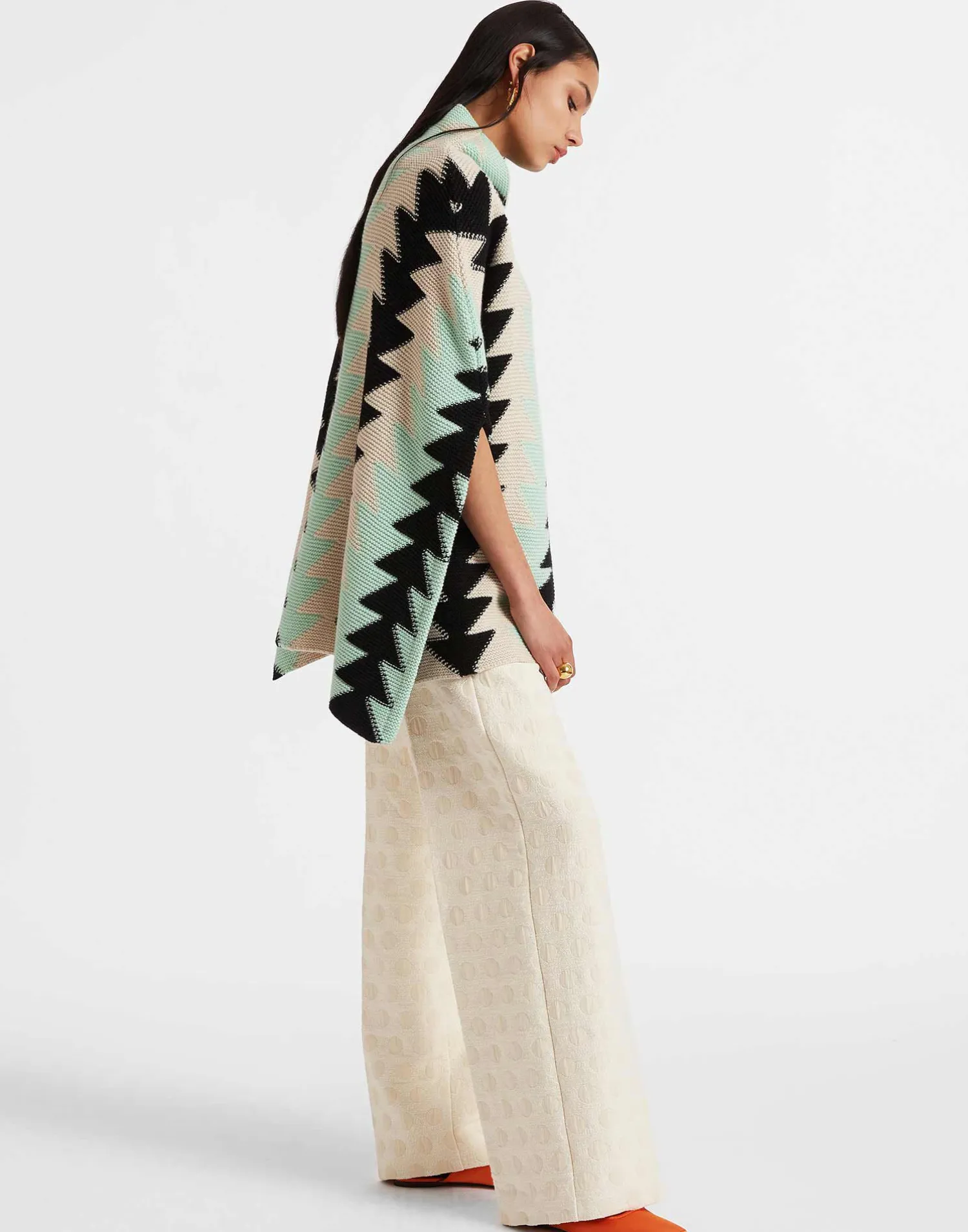 La DoubleJ Capispalla|Maglieria<Trine CapeMint in Wool Intarsia