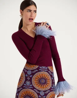 La DoubleJ Maglieria<V-Neck High Kick TopSolid Burgandy in Ribbed Silk Cashmere With Feathers